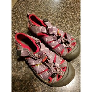 KEEN Kids Newport H2 Waterproof Sandals Purple Shark Print Red Size 13